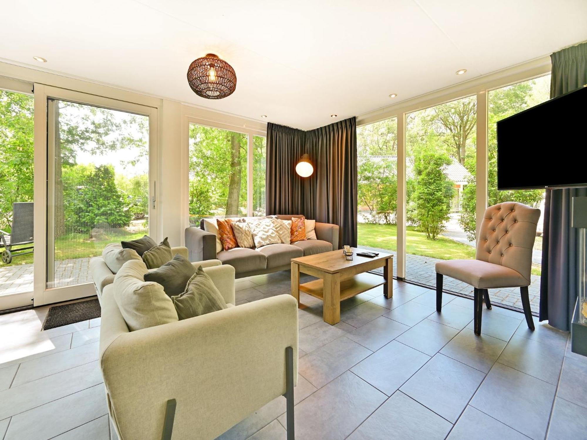Chalet With Gorgeous View Of The Natural Surroundings Weerselo Exteriör bild