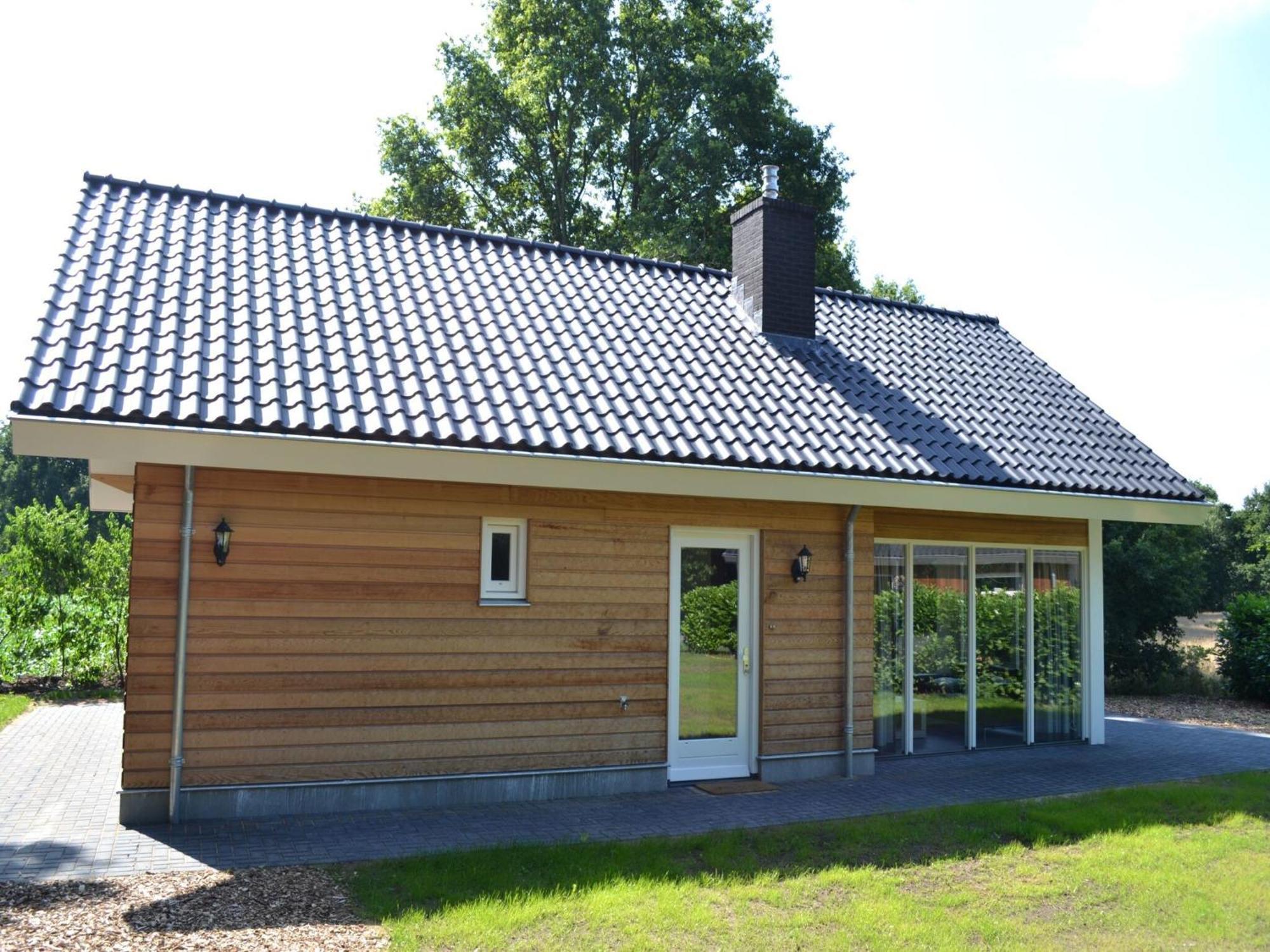 Chalet With Gorgeous View Of The Natural Surroundings Weerselo Exteriör bild